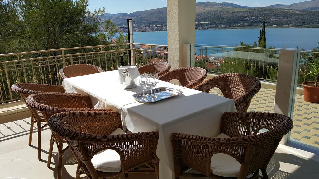 Luxury Villa Star Lights Trogir - Heated Pool, Hot Tub, Gym, Billiard Εξωτερικό φωτογραφία